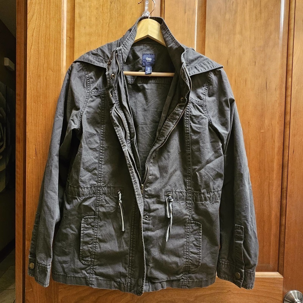 Womens GAP Parka, Sz M gray/brown, with waist cinch, zipper and button closure